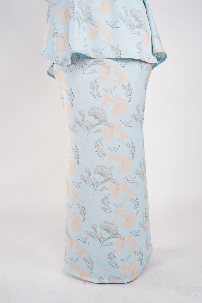 Kurung Generous - Image 4