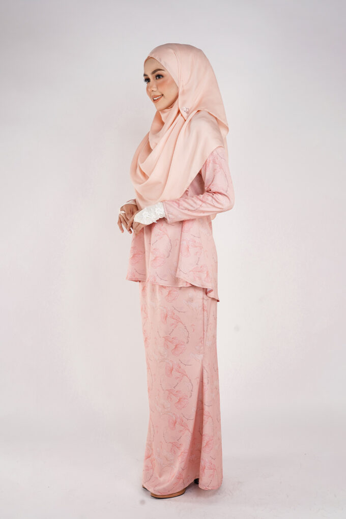 Kurung Generous - Image 2