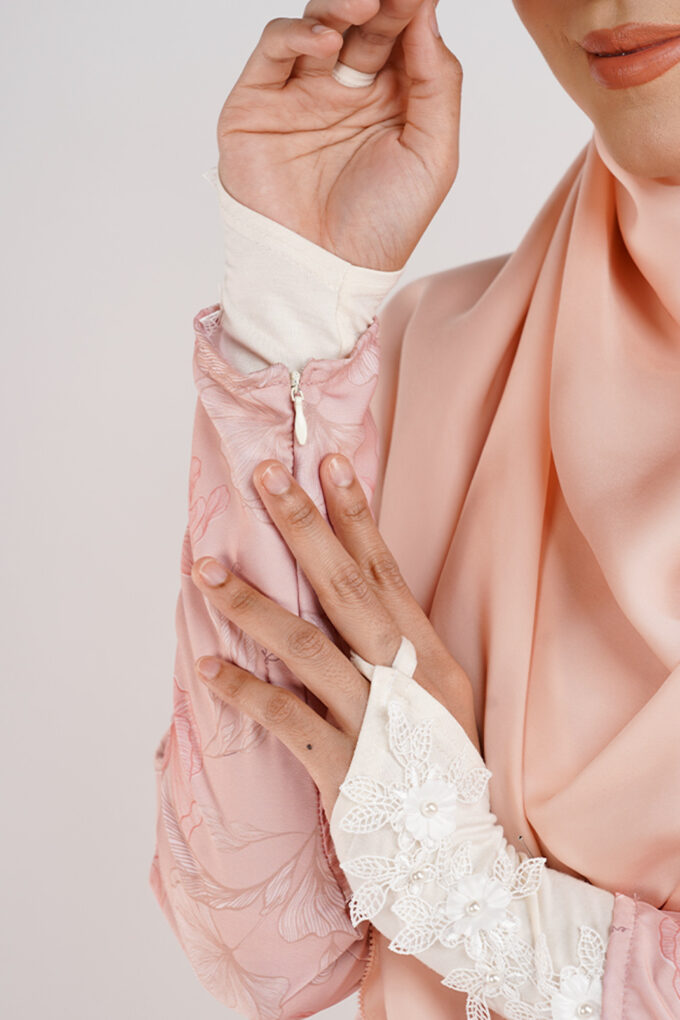 Kurung Generous - Image 3